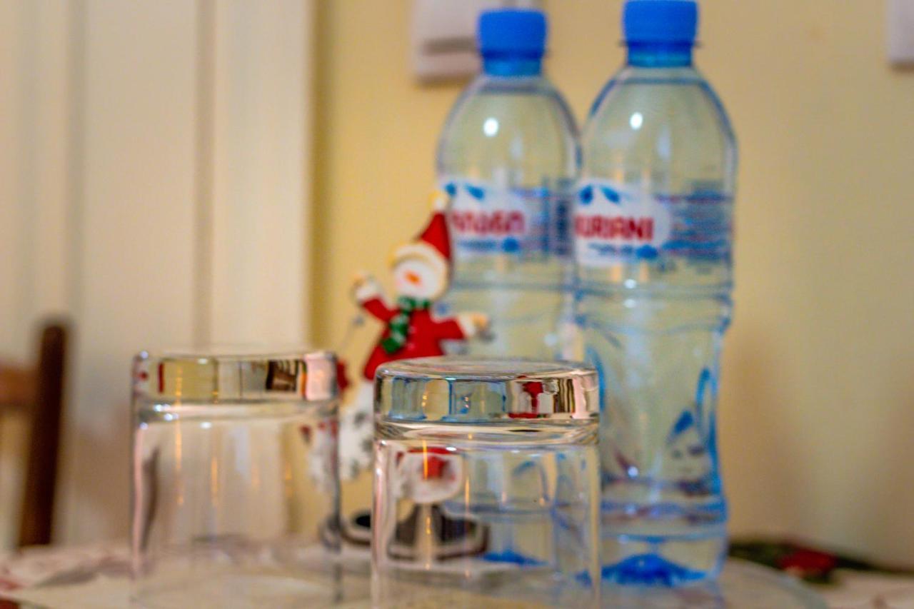 V Park Hotel Tbilisi ภายนอก รูปภาพ